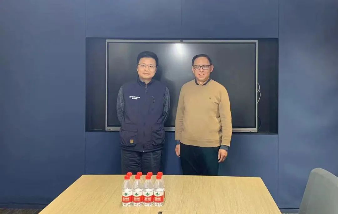 1706838674548797